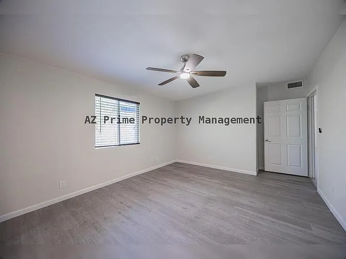 1332 E Whitton Ave — Photo 16