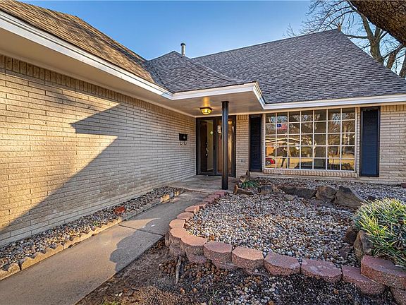 3rd image of 5028 NW 25th St