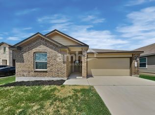 2708 Iberia Ct, Seguin, TX 78155
