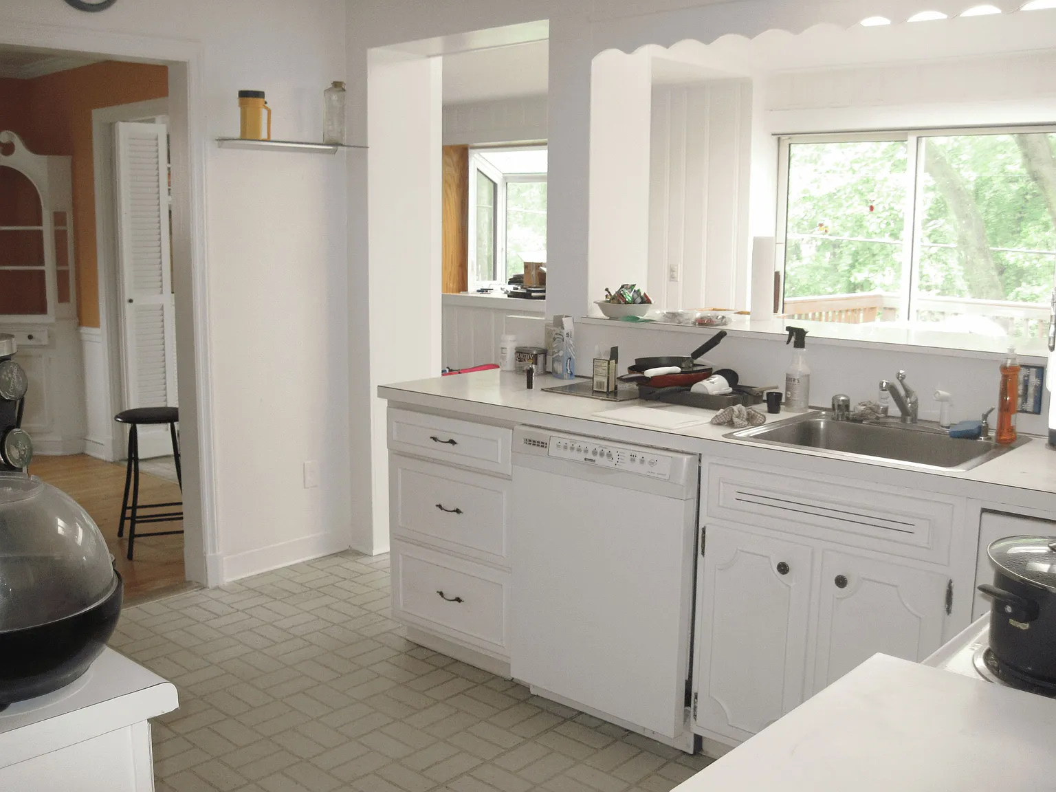 5176 Linnean Ter NW photo 1