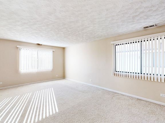 5th image of 768 Whalom Ln #768