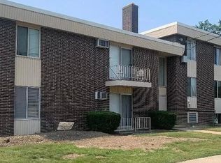 15212 Maple Park Dr APT 2, Maple Heights, OH 44137