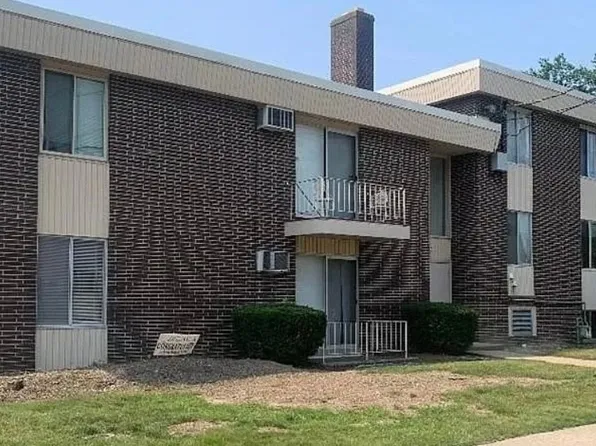 15212 Maple Park Dr APT 2, Maple Heights, OH 44137