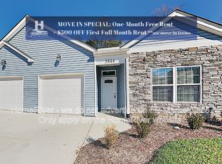 5844 Bradford Lake Ln, Charlotte, NC 28269