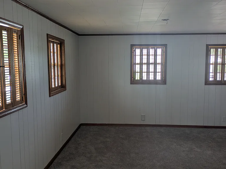 813 E Haggard Ave — Photo 9