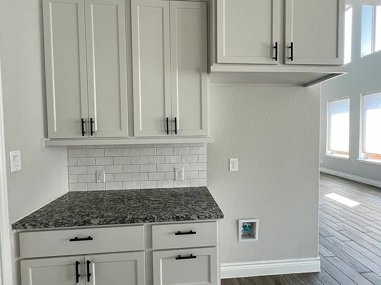 112 Freeman Loop — Photo 26