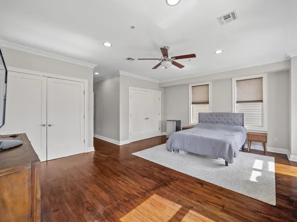 180 19th Street image 2 of 15