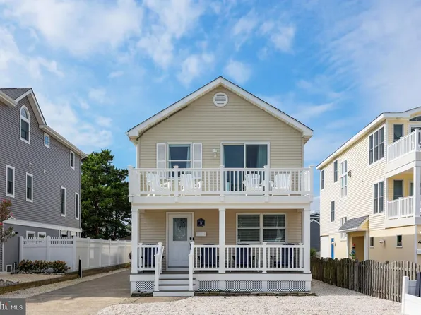 36 16th St, Beach Haven, NJ 08008