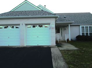 1 Danube Ct, Toms River, NJ