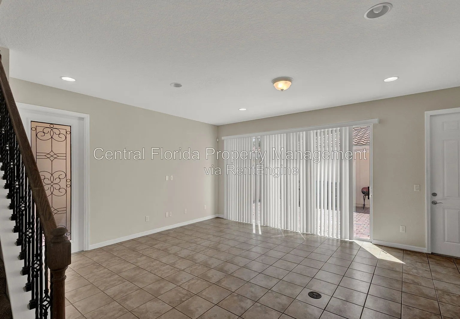 3 bed, 3.0 bath, 1835 sqft, $2,449 — Photo 4