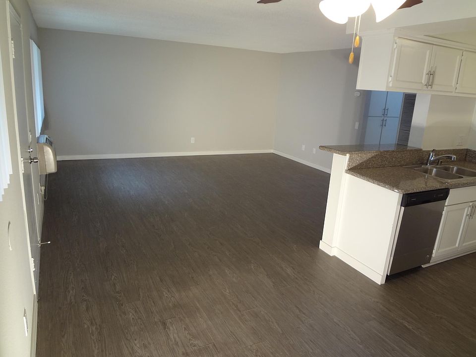 1st image of 13507 Mar Vista St APT 115