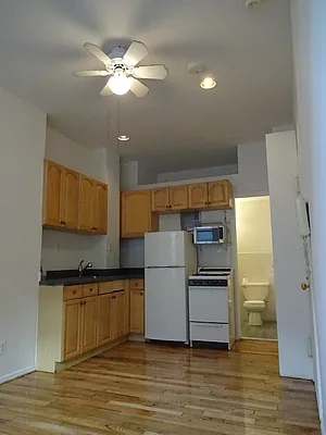 Rented by Authentic Realty | media 33