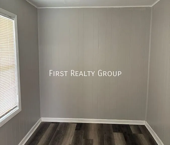 1671 Gummer Ave — Photo 6