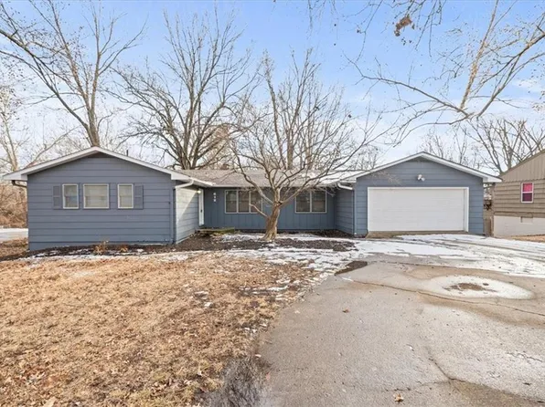 612 Christopher St, Warrensburg, MO 64093