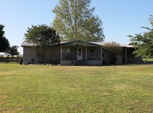 6863 Fm 984, Ennis, TX 75119