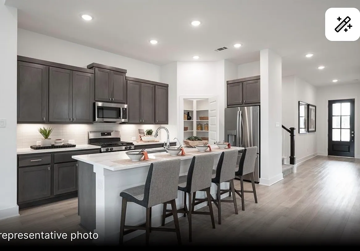 4 bed, 3095 sqft, $3,500 — Photo 3