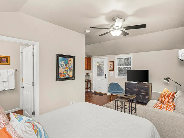 1606 Cedar Ln #B — Photo 16