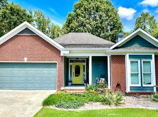 1051 Oconee Crossing Cir, Bogart, GA 30622