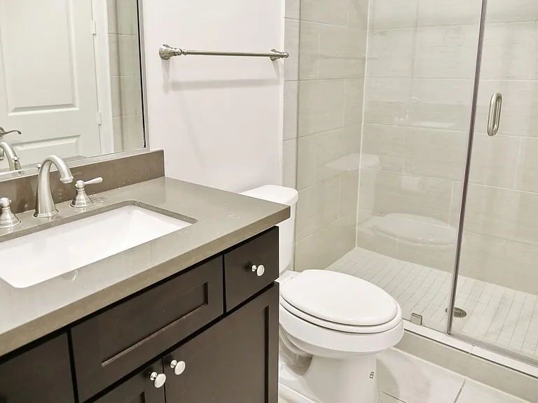 2211 Chenevert St #A — Photo 28