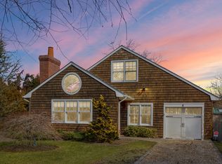 4 Meadowgrass Ln, Southampton, NY 11968