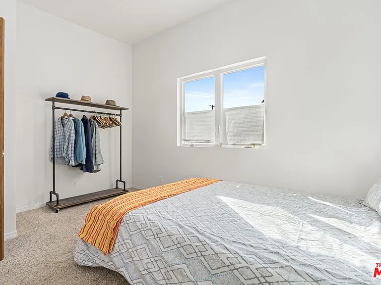 2275 Ewing St — Photo 11