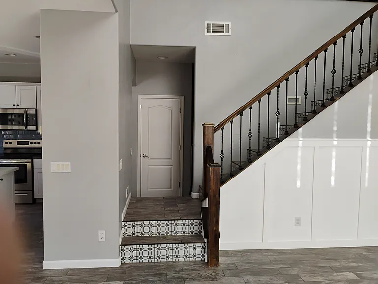 3285 E Lafayette Ave — Photo 9