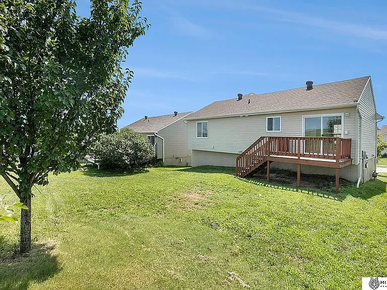 8830 Quest St — Photo 26