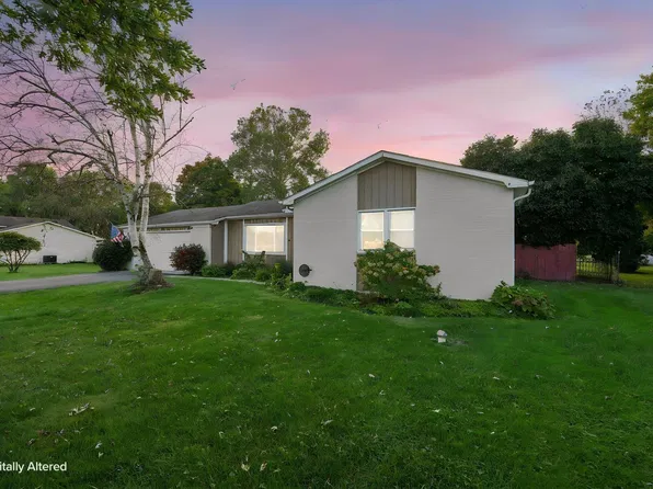 1161 Gender Rd, Canal Winchester, OH 43110