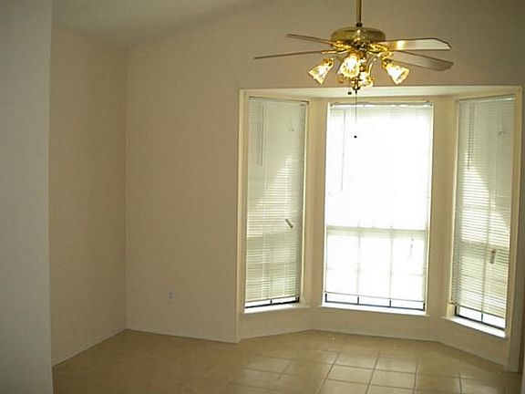 4th image of 4244 Staghorn Cir S
