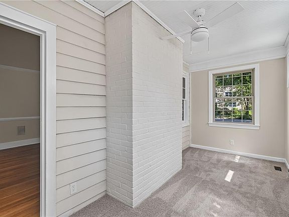 3rd image of 35 Brandon Rd