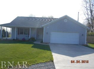 615 N Douglas St, El Paso, IL