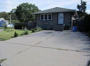 2nd image of 809 Old North Ocean Ave