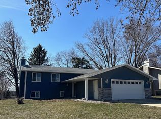 2606 24th St NW, Rochester, MN 55901