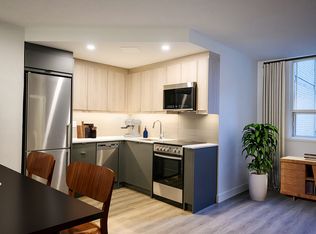 73 Broadway Ave STUDIO 75B, Toronto, ON M4P 1V1