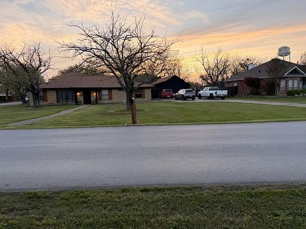 219 Barton St, Royse City, TX 75189