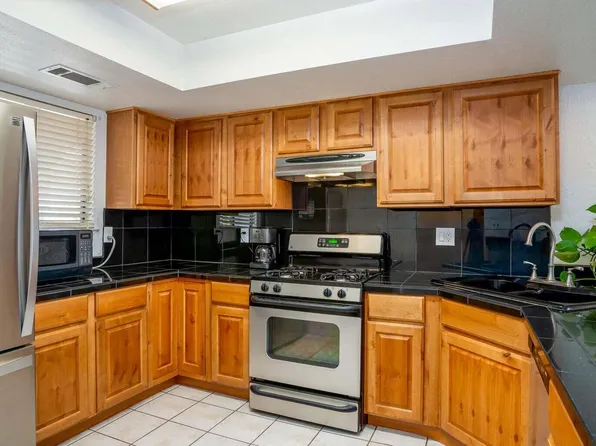 300 Spring Dr SE, Rio Rancho, NM 87124
