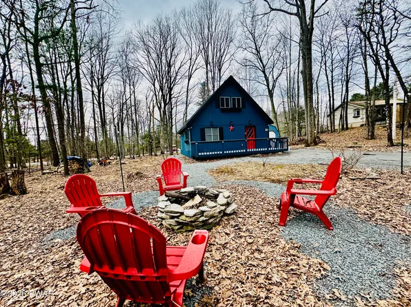 116 Pine Knob Cir, Hawley, PA 18428