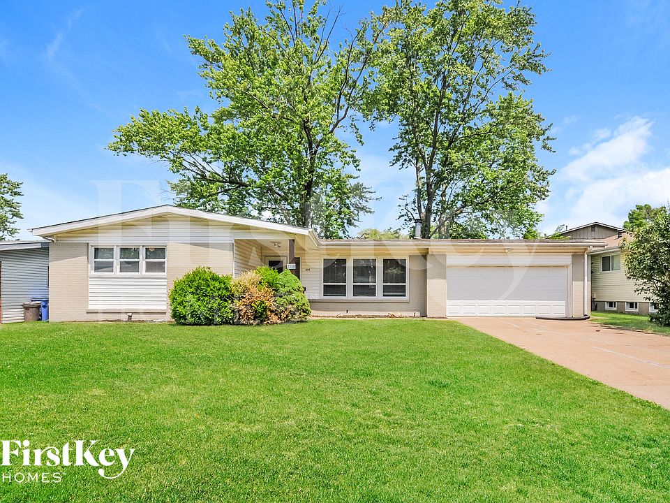 1st image of 3245 Santiago Dr