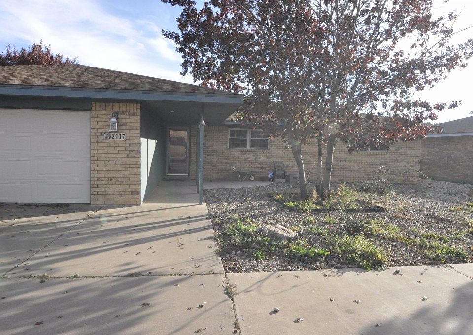 1st image of 2117 Pr Lyons Ave