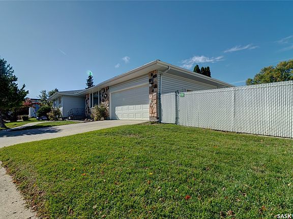 3rd image of 5 Wheaton Crescent