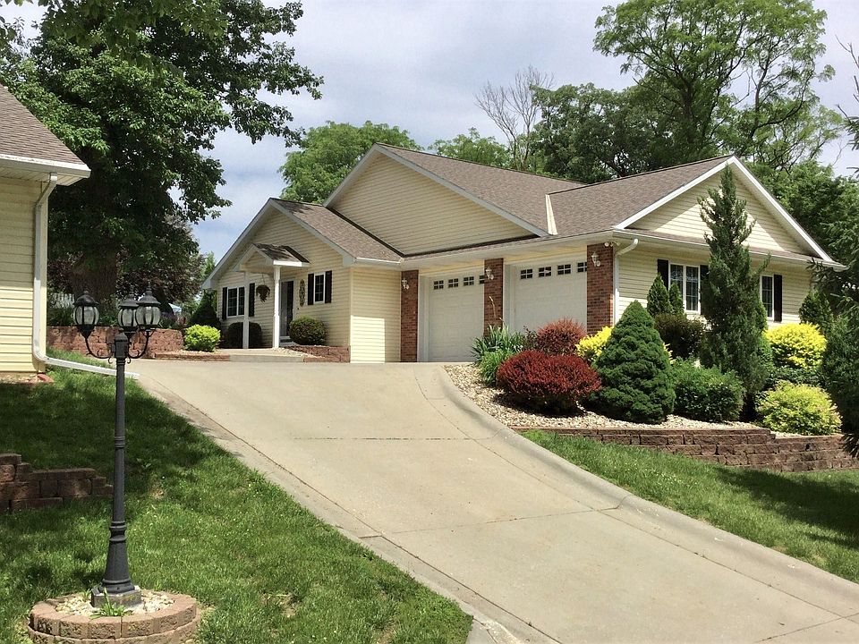 1st image of 56190 Grande Oak Ln #1