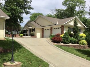 56190 Grande Oak Ln #1, Glenwood, IA 51534