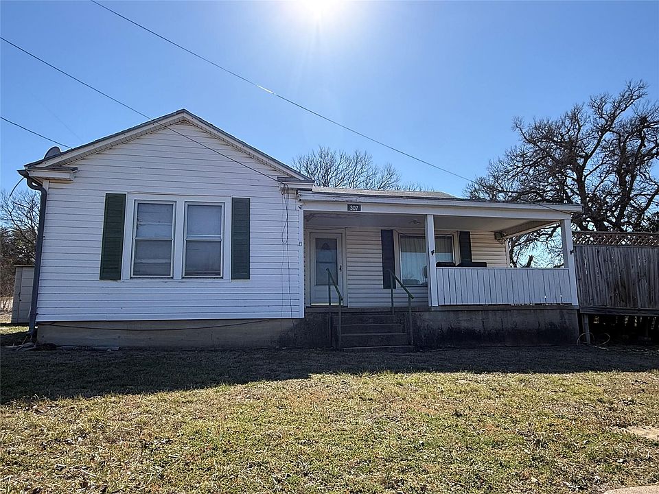 1st image of 307 Cedar St