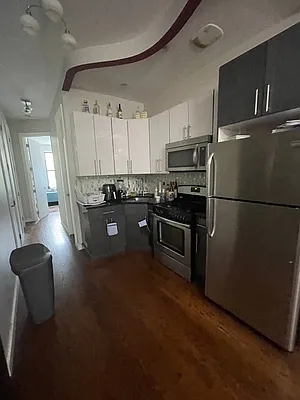 Rented by Greenrock Management | media 40