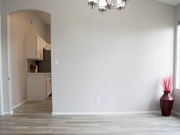 3rd image of 4003 E Wildcat Dr