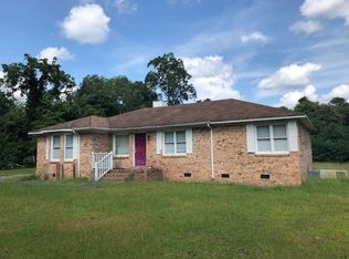 214 N Church St, Manning, SC 29102