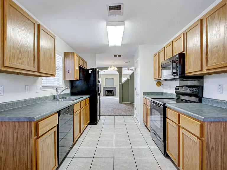 523 Granite Clf — Photo 11