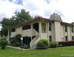 Building Photo - 2360 Forest Dr #2