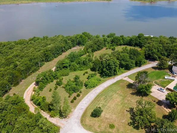 4505 W Lakeshore Run, Cleveland, OK 74020
