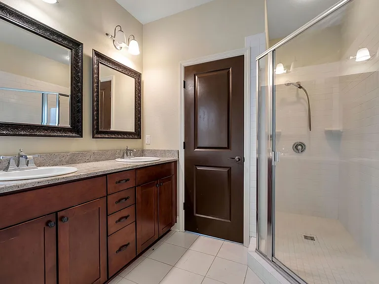 380 E Bradford Rd — Photo 23